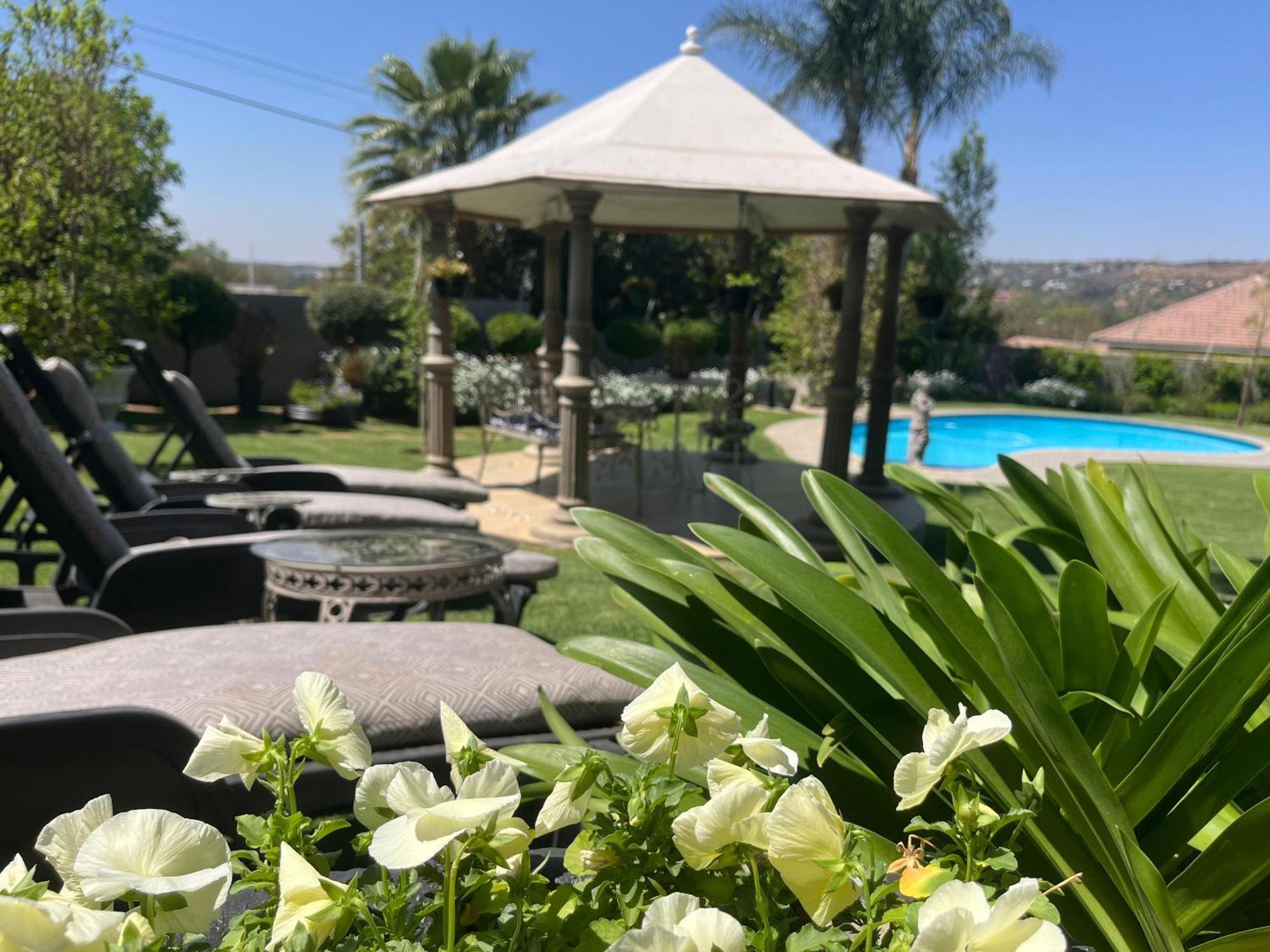 La Vida Luka - Luxury Guesthouse Pretoria-Noord Exteriör bild