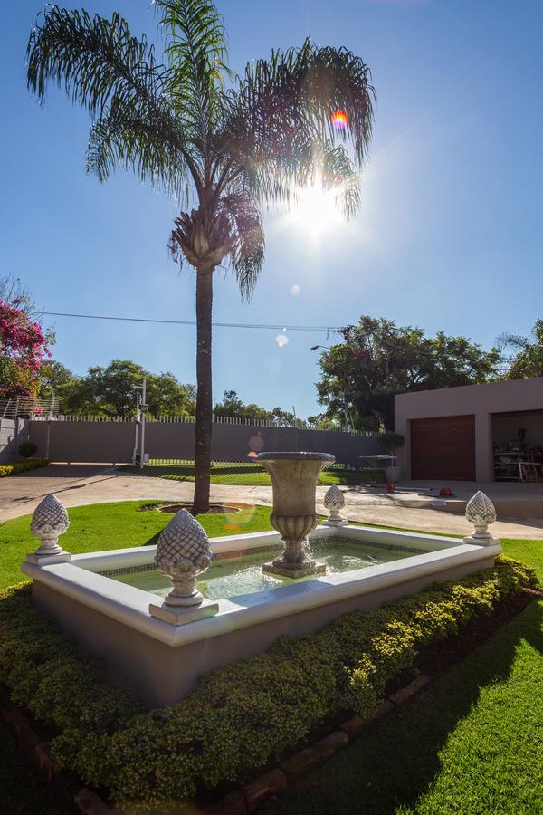 La Vida Luka - Luxury Guesthouse Pretoria-Noord Exteriör bild