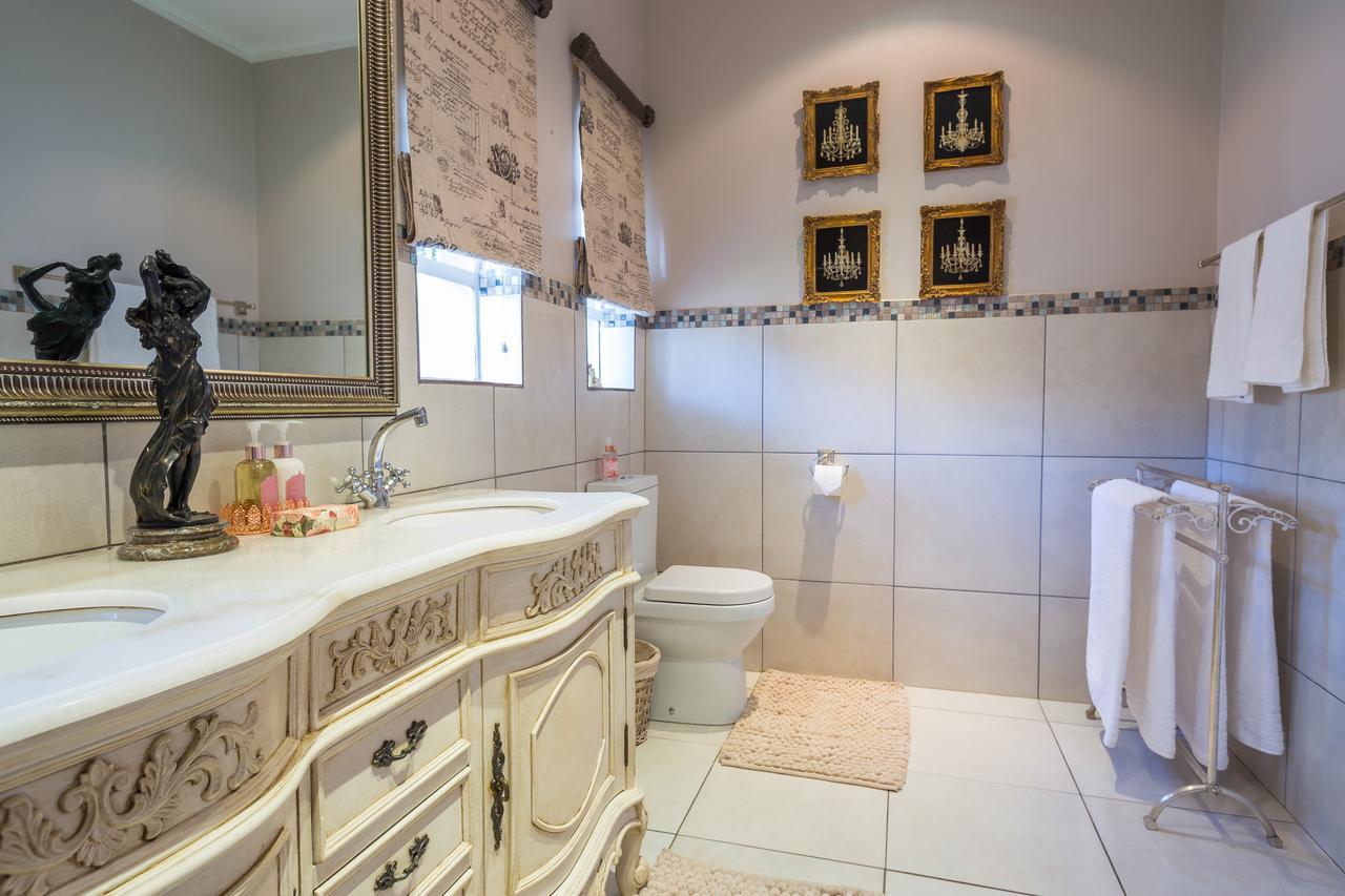 La Vida Luka - Luxury Guesthouse Pretoria-Noord Exteriör bild